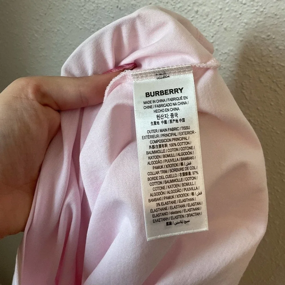 Burberry Unicorns Logo Oversized Pink T-Shirt Size Small - Picture 9 of 16
